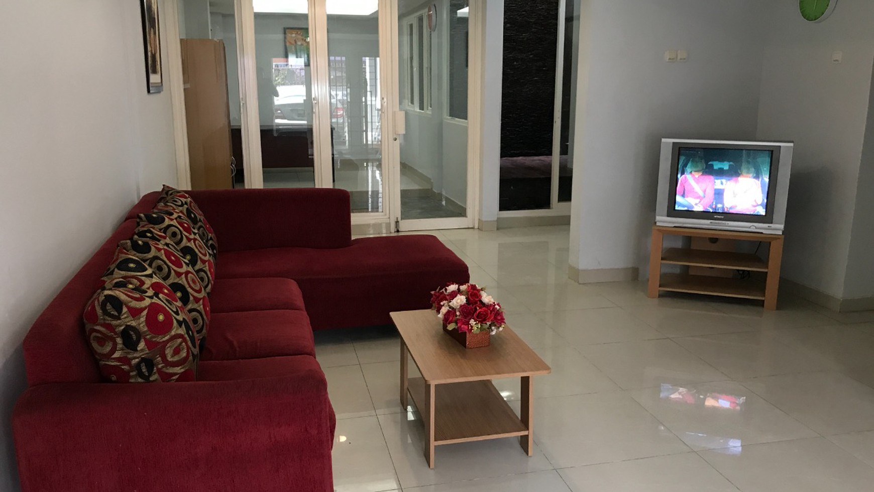 Rumah Disewa 3 Lantai, Bukit Gading Mediterania, Luas 108m2