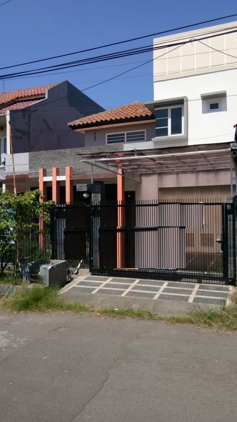 Rumah Dijual Nginden Intan Barat Surabaya