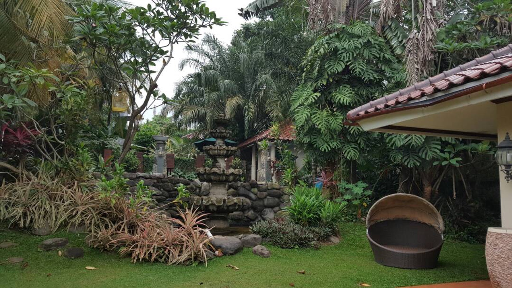 Rumah MEWAH, Halaman Besar, dan Hunian Asri @Puri Bintaro