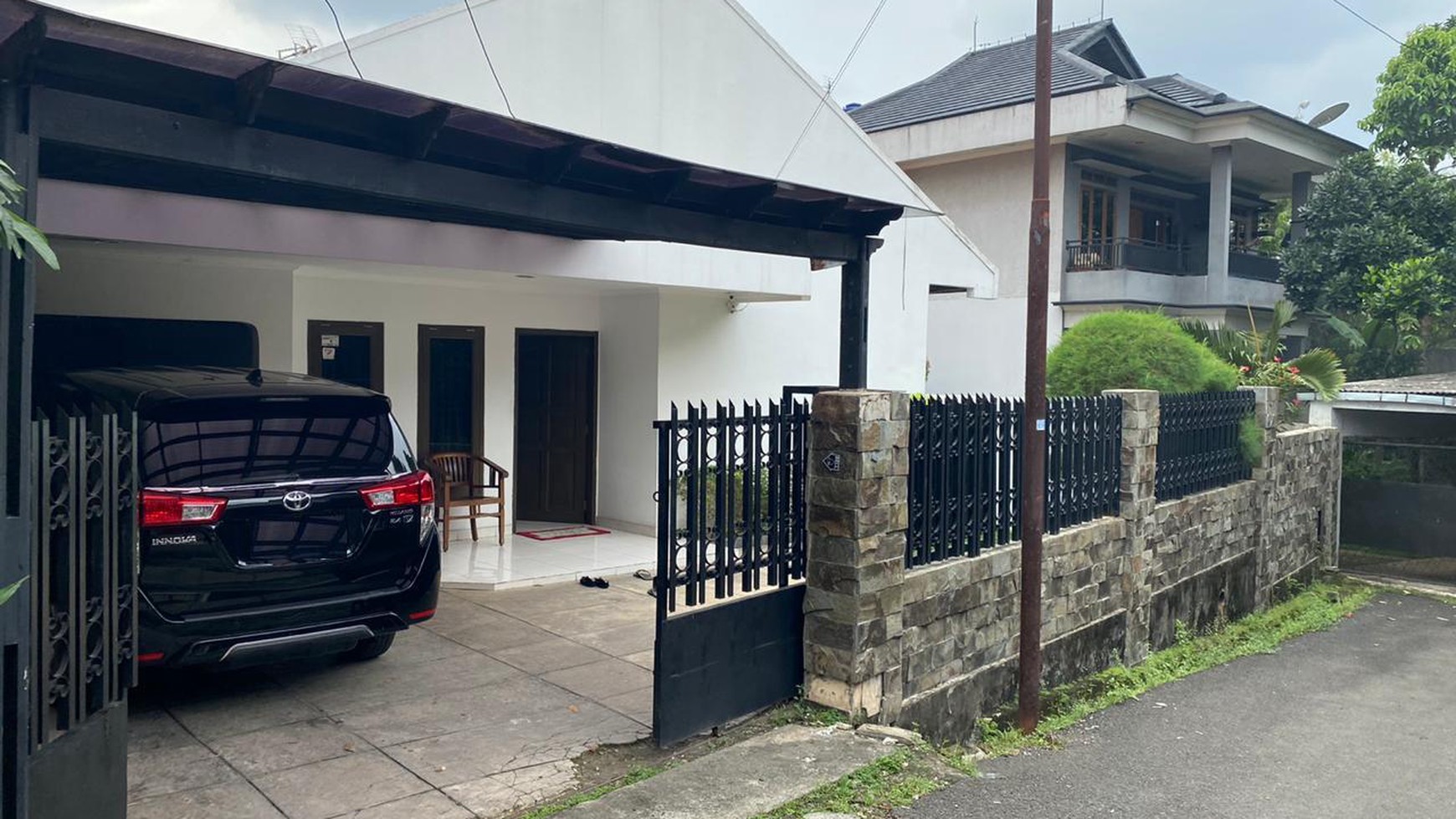 Rumah Cantik,siap huni di Pesanggrahan Jakarta Selatan