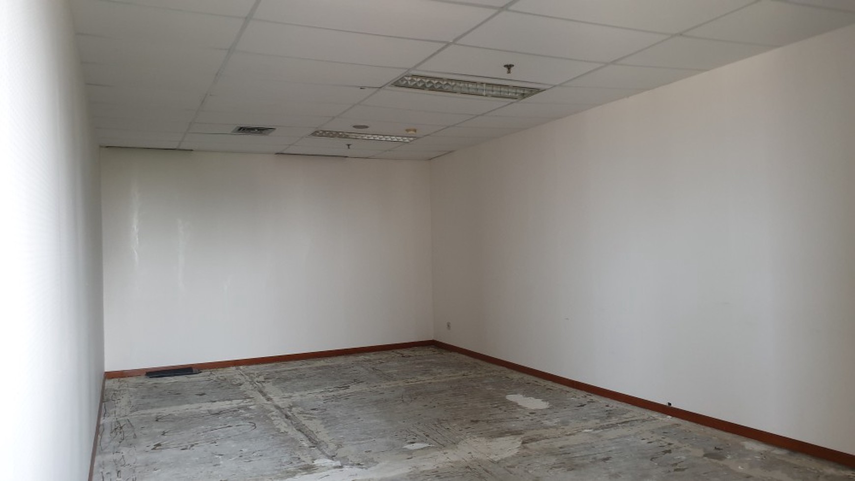 [ Office Space Gedung Plaza SUA, Tebet Barat ]