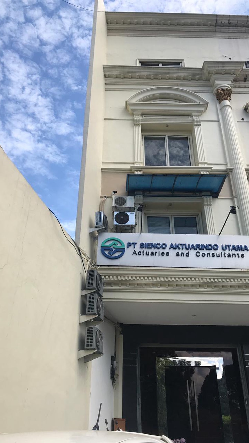 Ruko komersil letak dimuka dan stategis