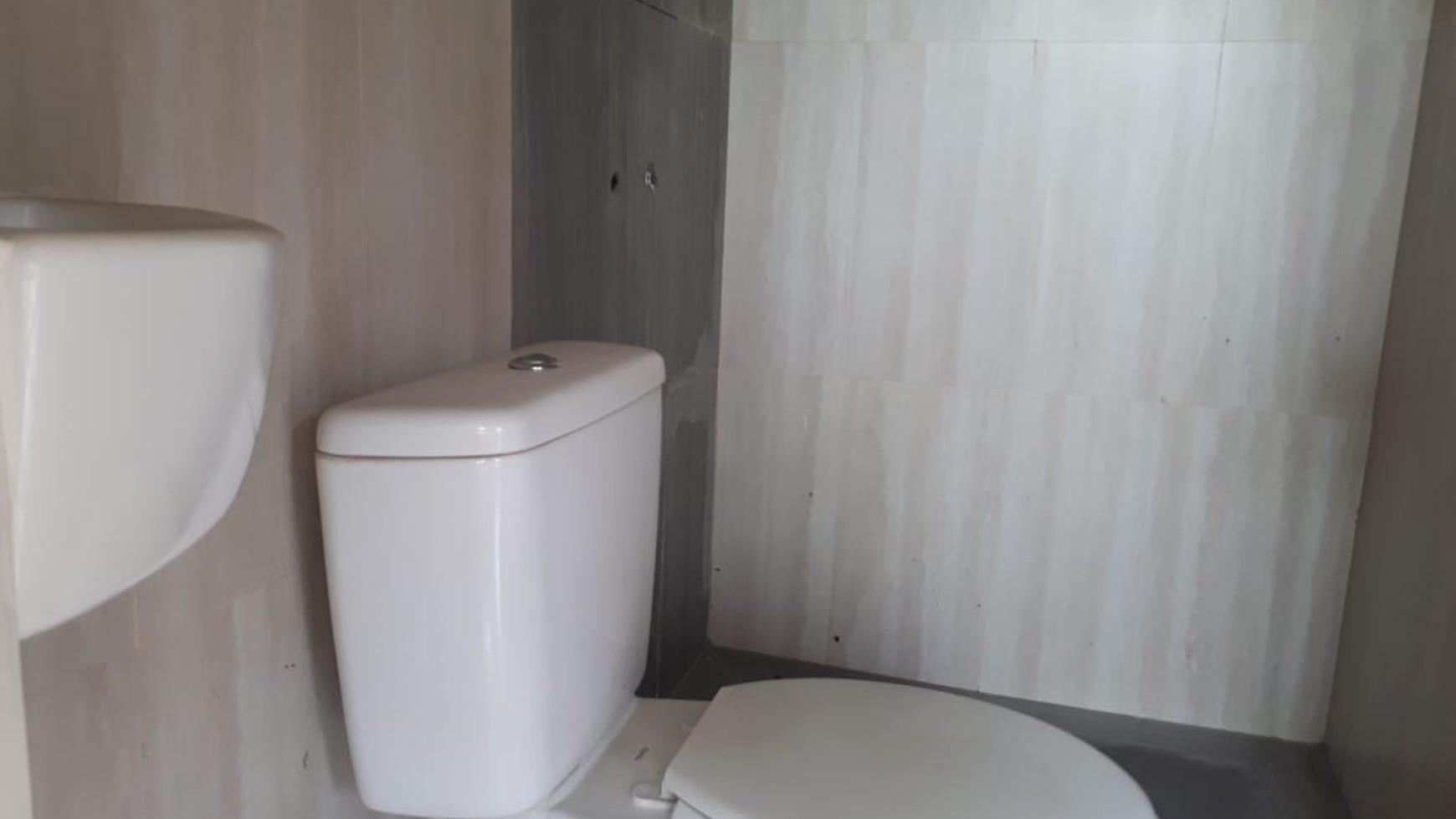 Rumah Cantik Cirendeu Cluster