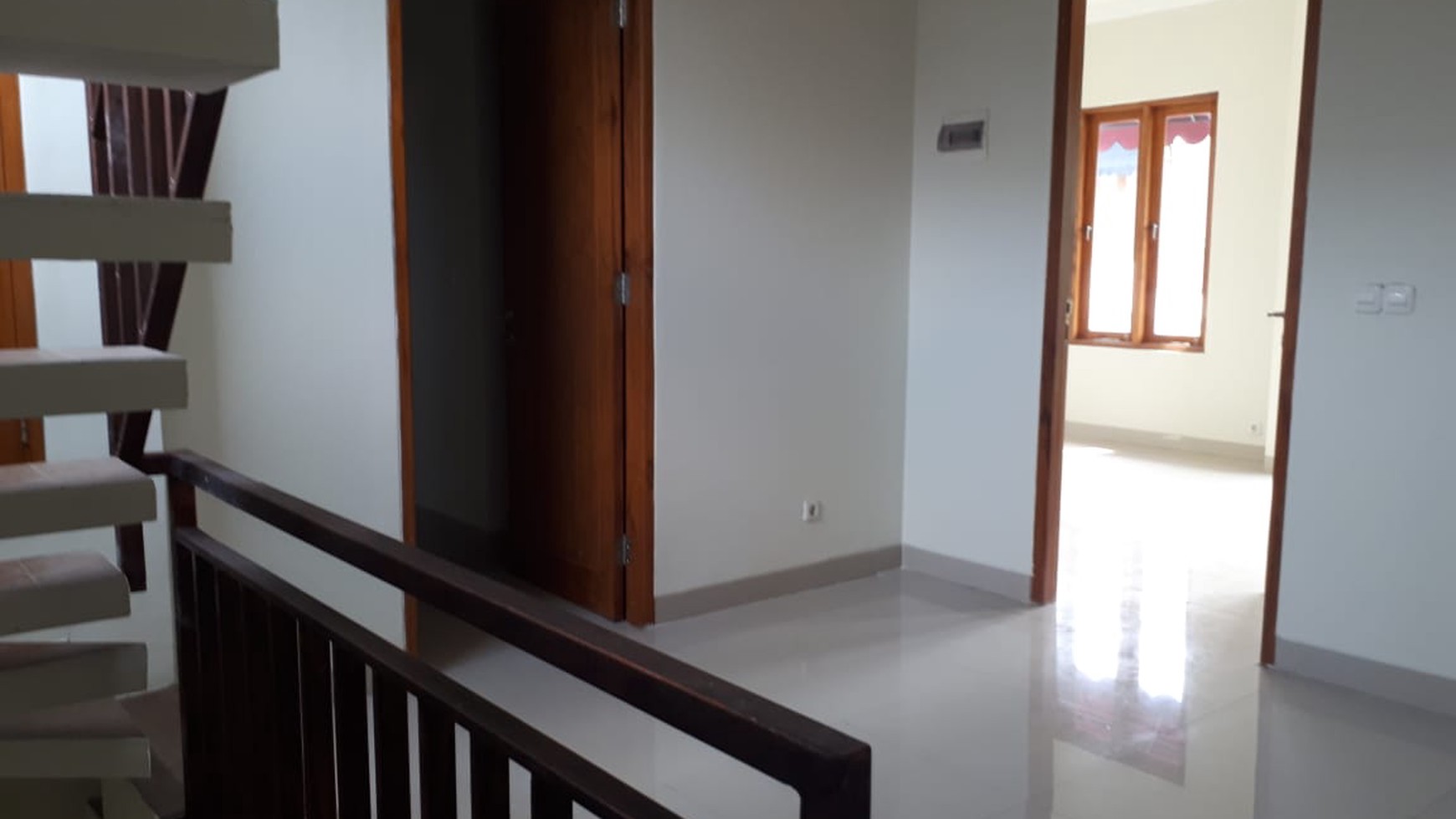 Rumah Cantik Cirendeu Cluster