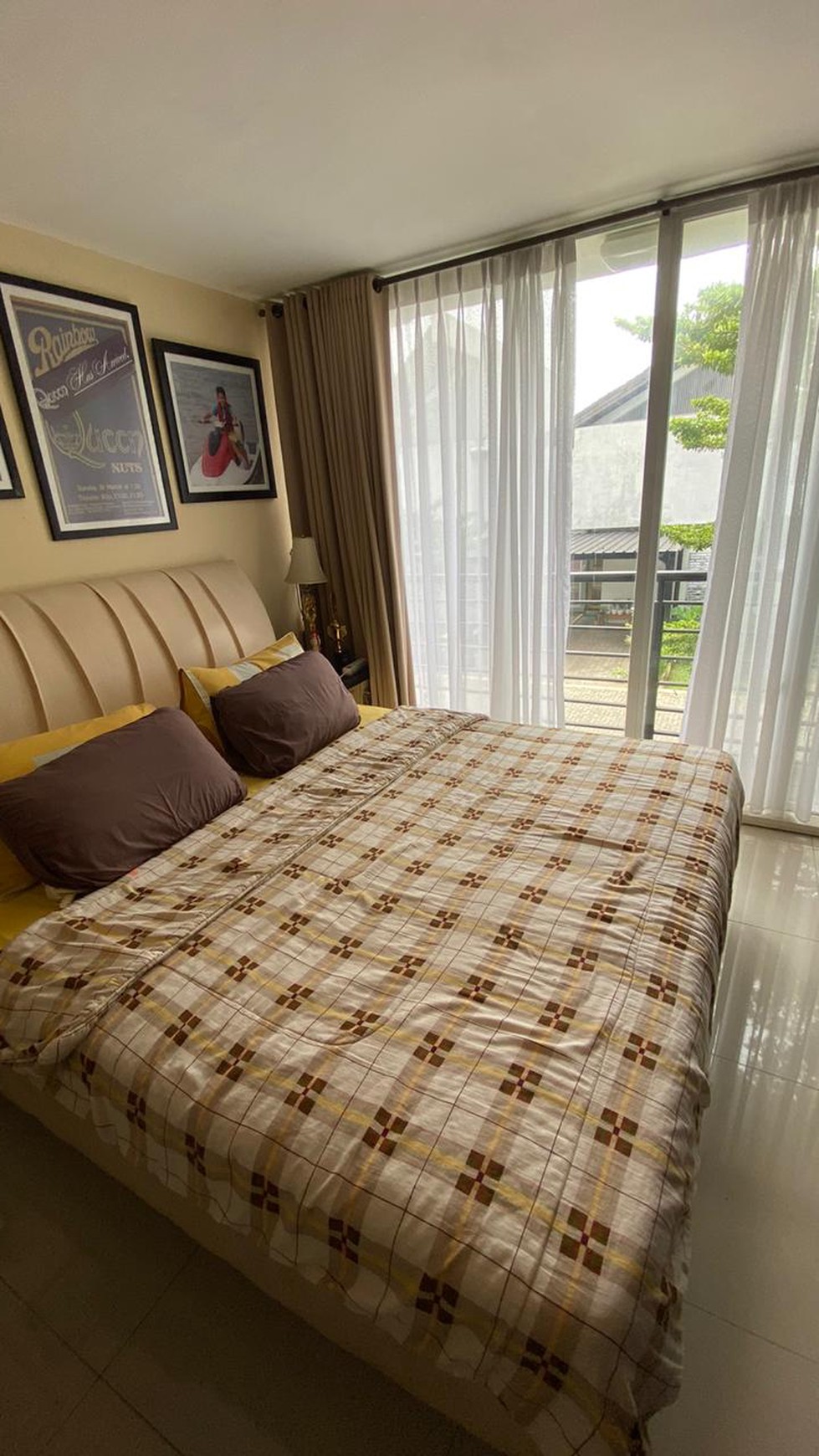 Rumah Asri di Veteran Deplu Town House