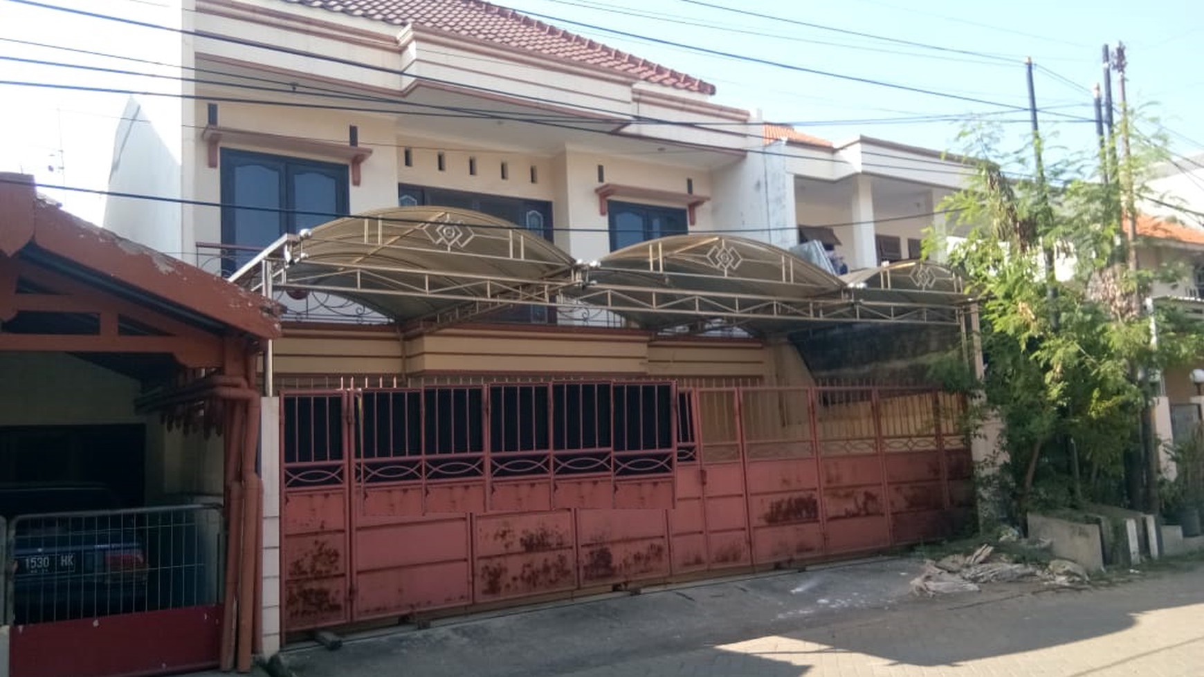 Rumah nginden intan timur Surabaya