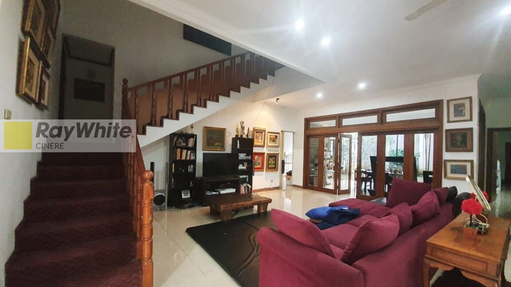 Rumah cantik dalam komplek di Lebak Bulus
