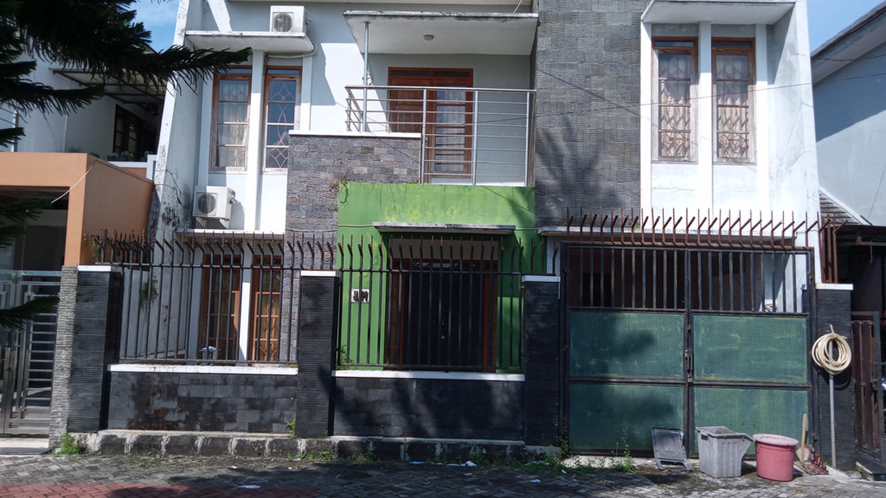 Rumah 2 lantai dalam perumahan Purimas Bandara jl sambisari kalasan yogyakarta