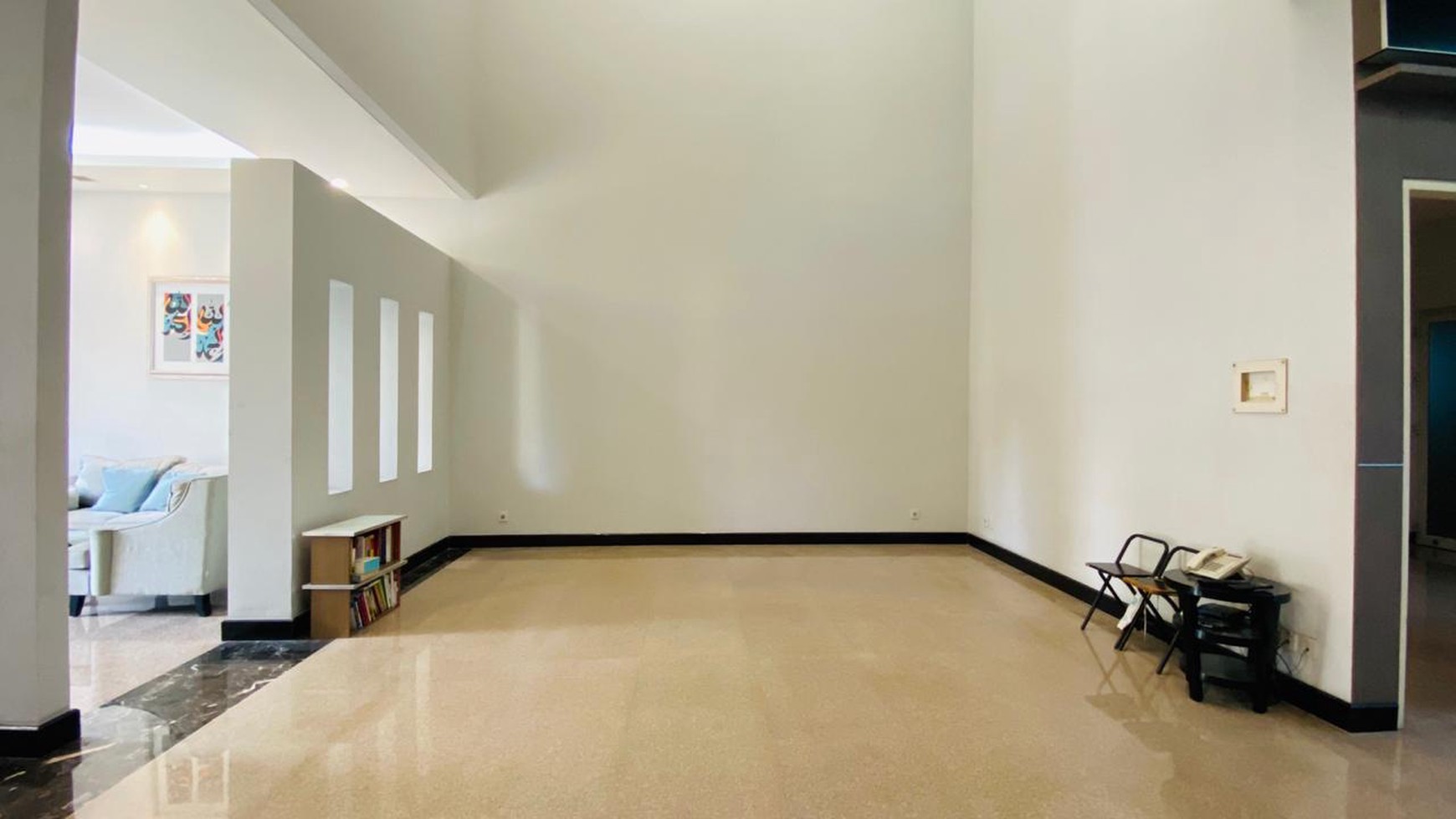 Rumah Asri,mewah,cantik,siap huni di Pondok Indah Jaksel