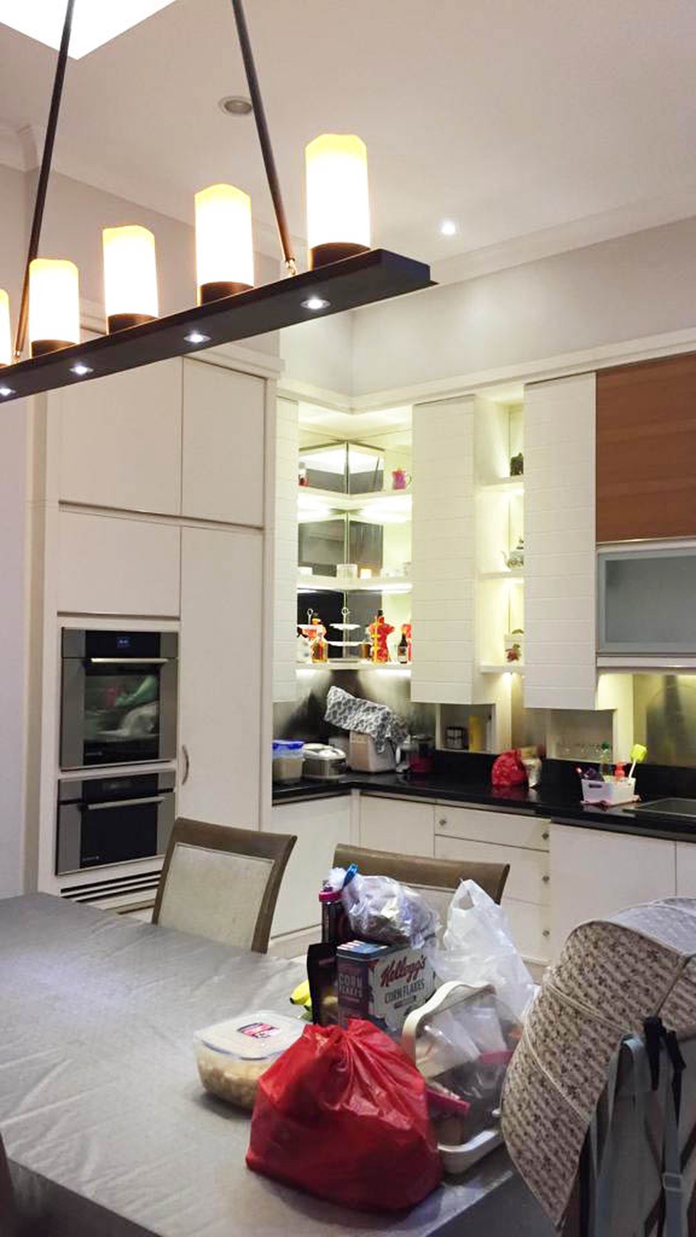 Rumah Pelangi Jingga, Gading Residence, Luas 258m2