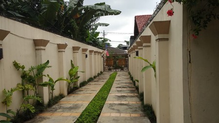 Rumah Mewah + Tanah Luas di Ulujami #AA