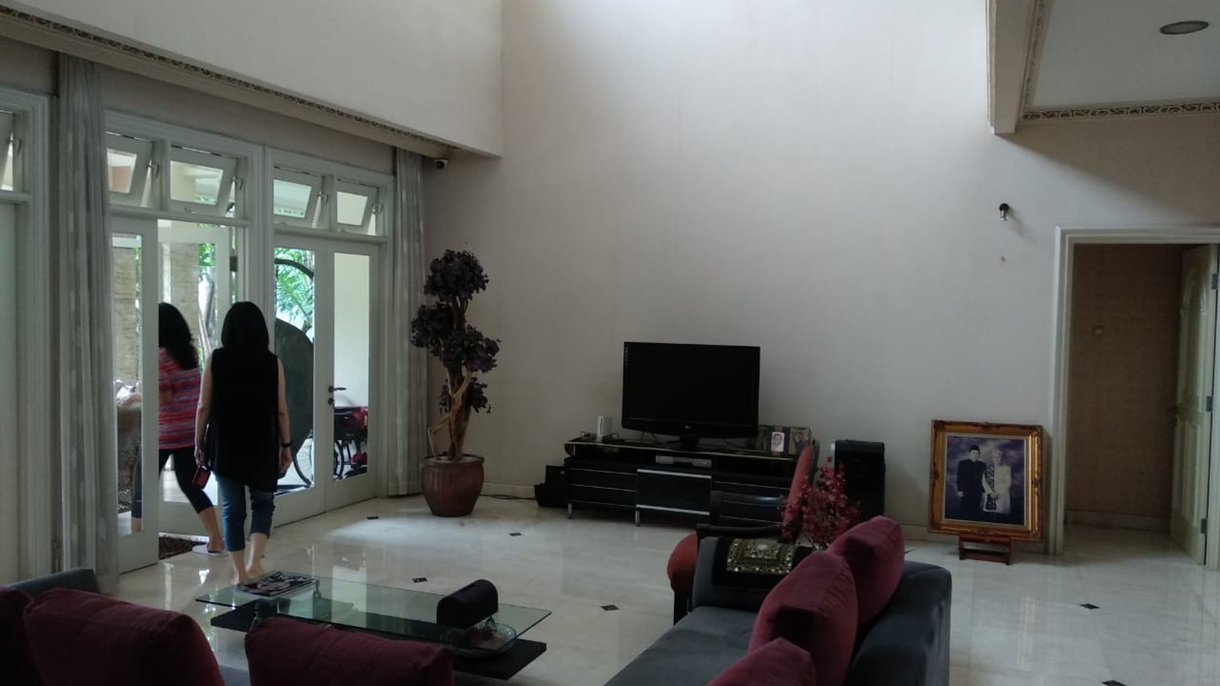 Rumah Mewah + Tanah Luas di Ulujami #AA