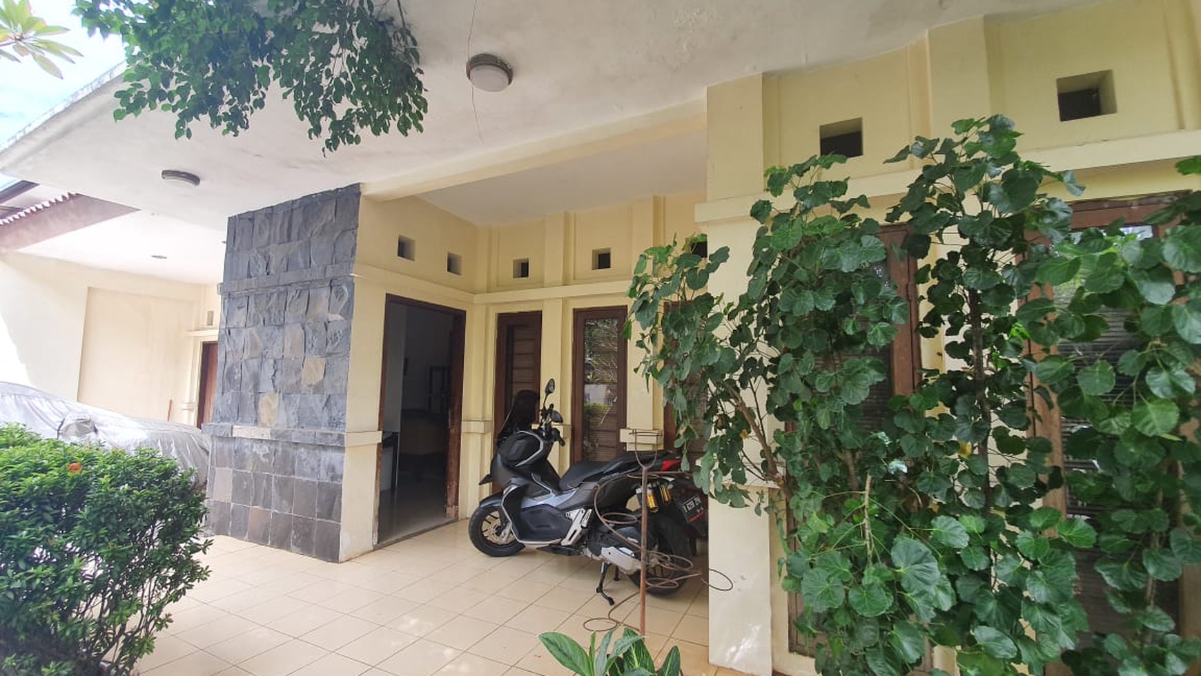 Rumah Spesial Turun Harga di Bali Village, Cipete