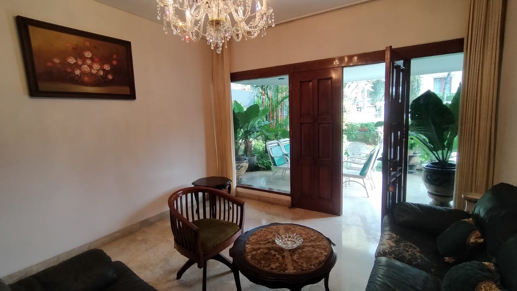 Rumah Super Asri di Pondok Indah