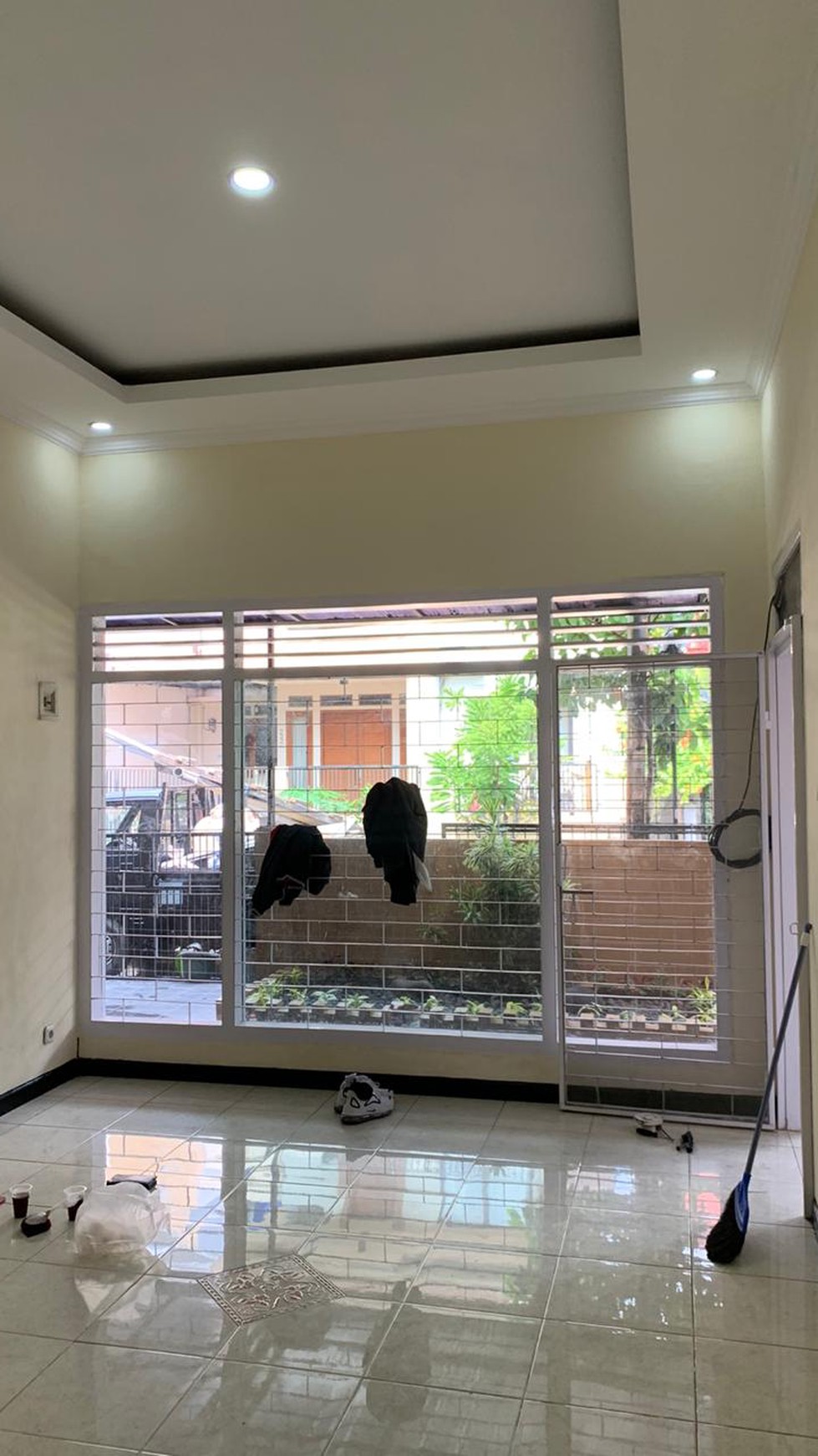 Rumah Cantik di Martapura, Komplek Mega Cinere