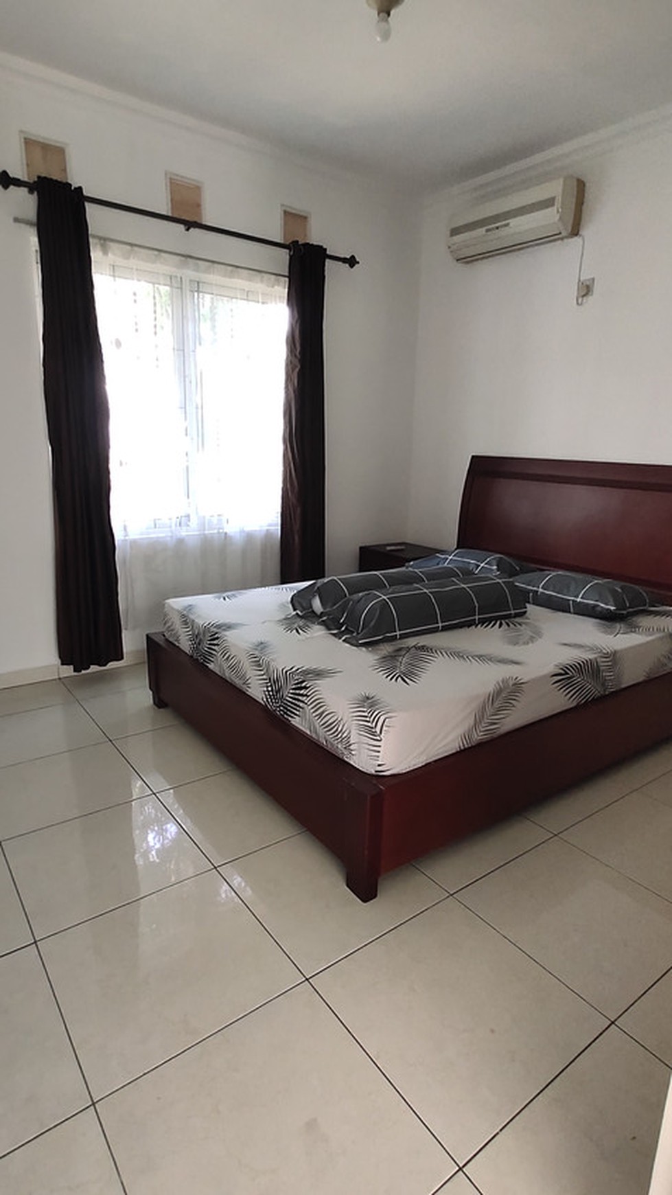 Rumah Full Furnished di Puspita Loka dekat Al-Azhar