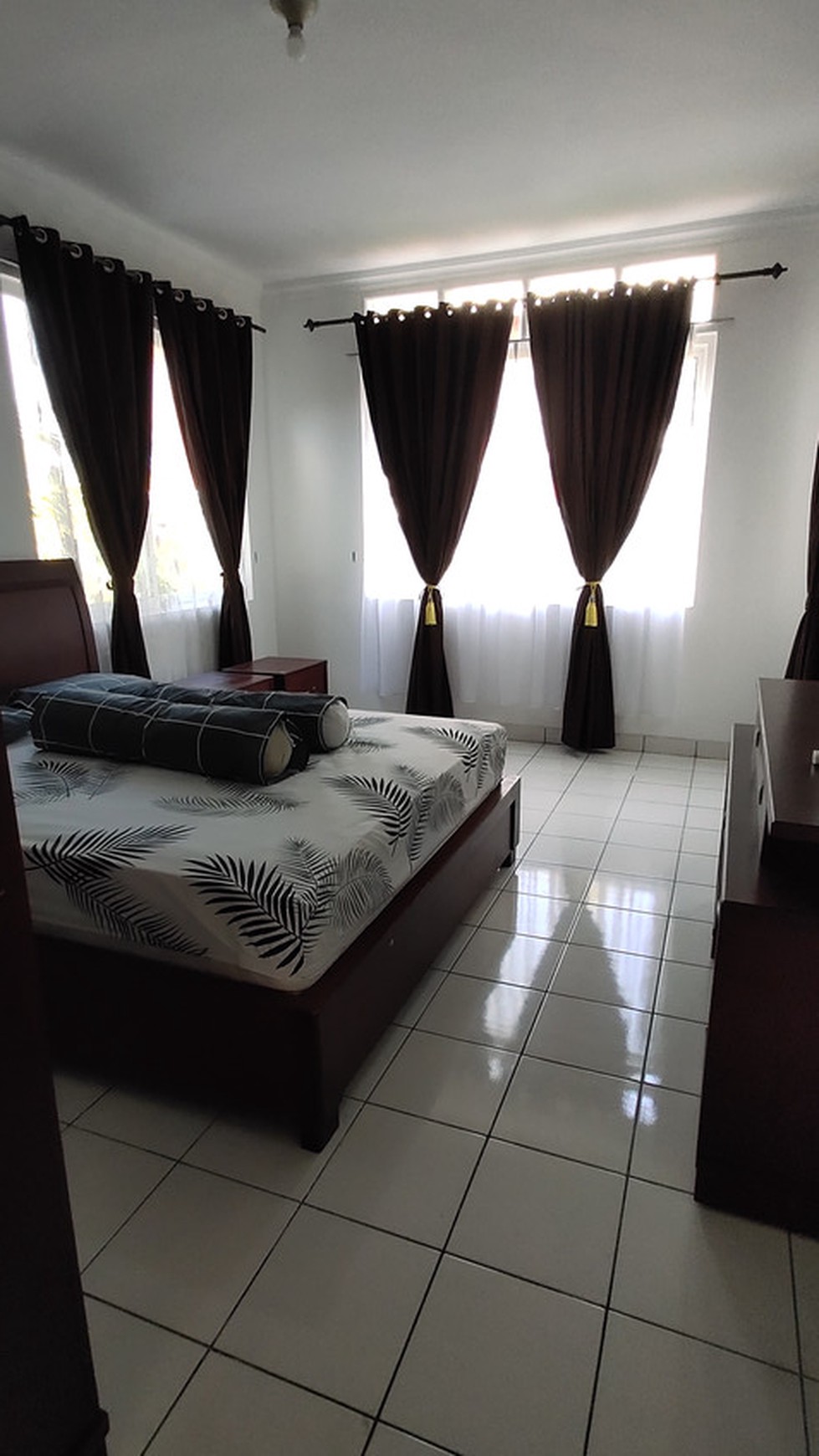 Rumah Full Furnished di Puspita Loka dekat Al-Azhar