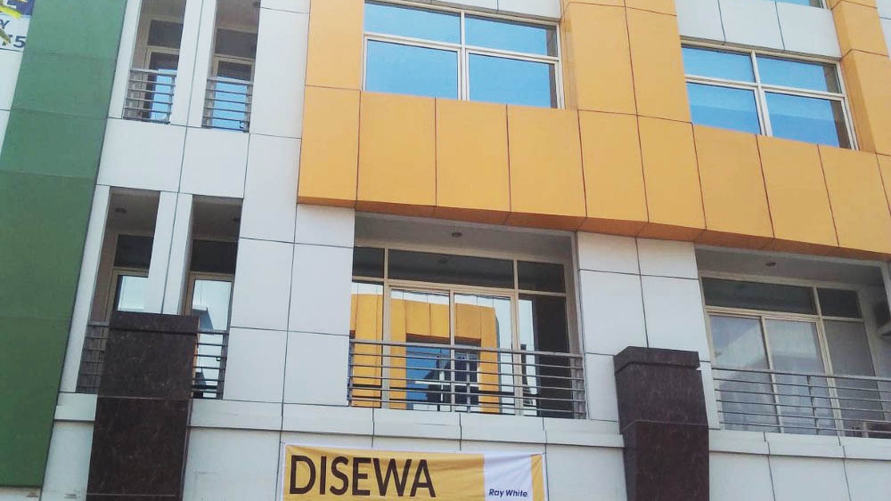 Ruko Siap Huni Jl Kirana Boutique, Luas 4,5x17m2