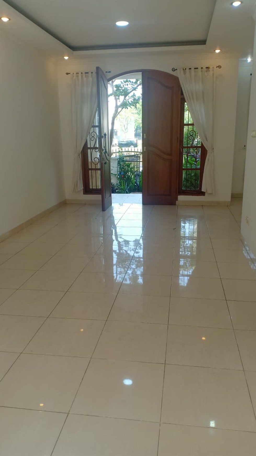 Rumah siap huni di Bintaro Jaya 9