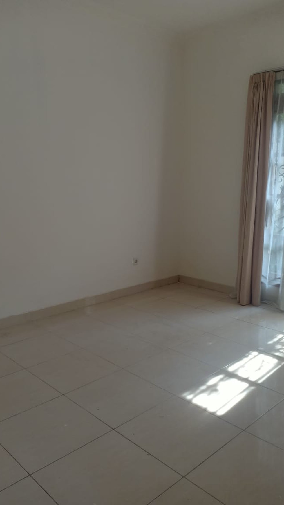 Rumah siap huni di Bintaro Jaya 9