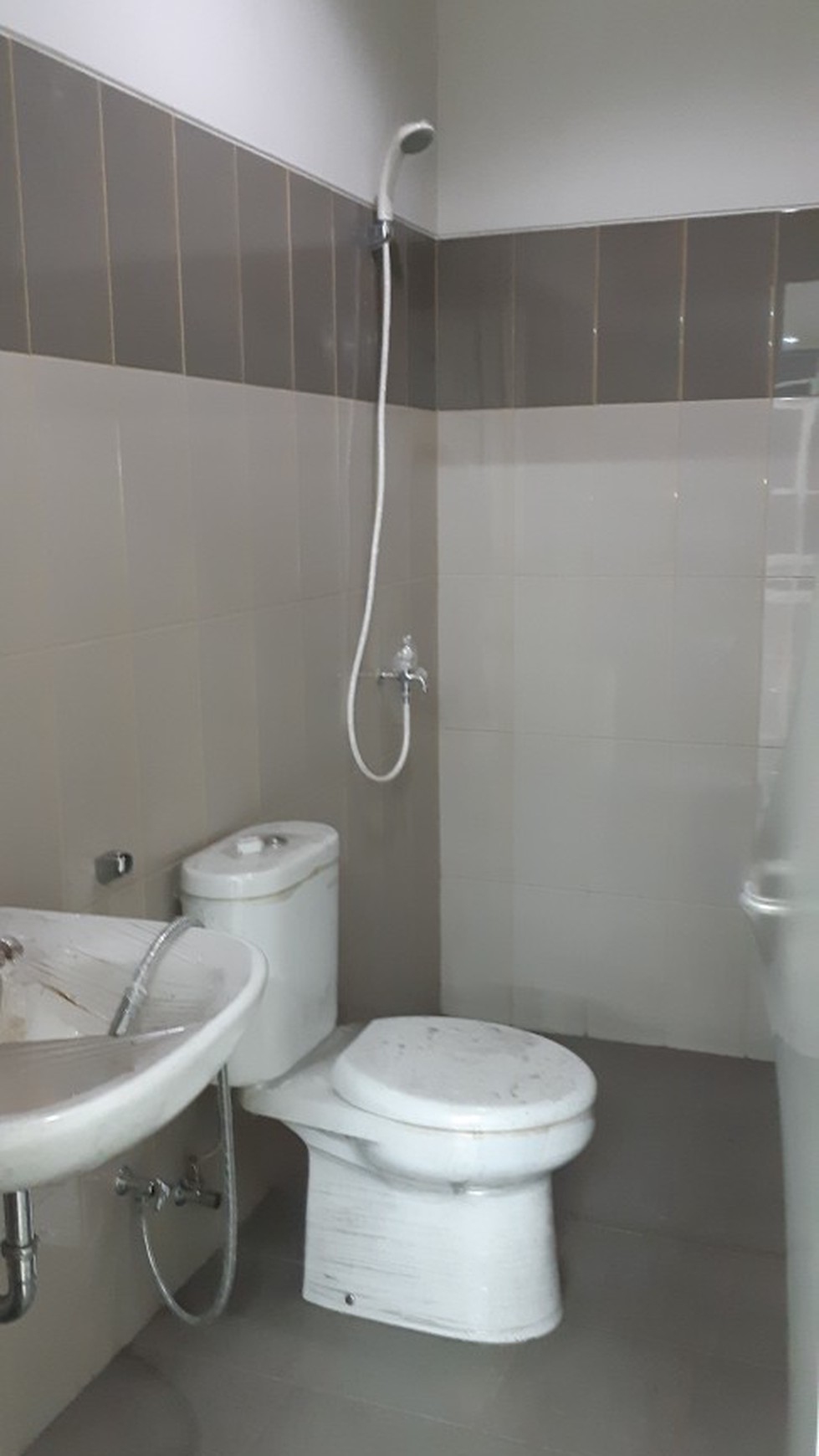Ruko Boulevard Raya, 4 Lantai, Luas 114m2