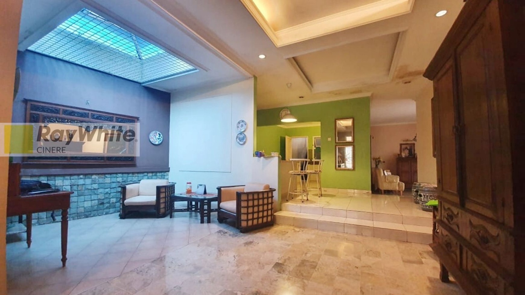 Rumah cantik dan homie dalam komplek di Cinere Selatan Jakarta