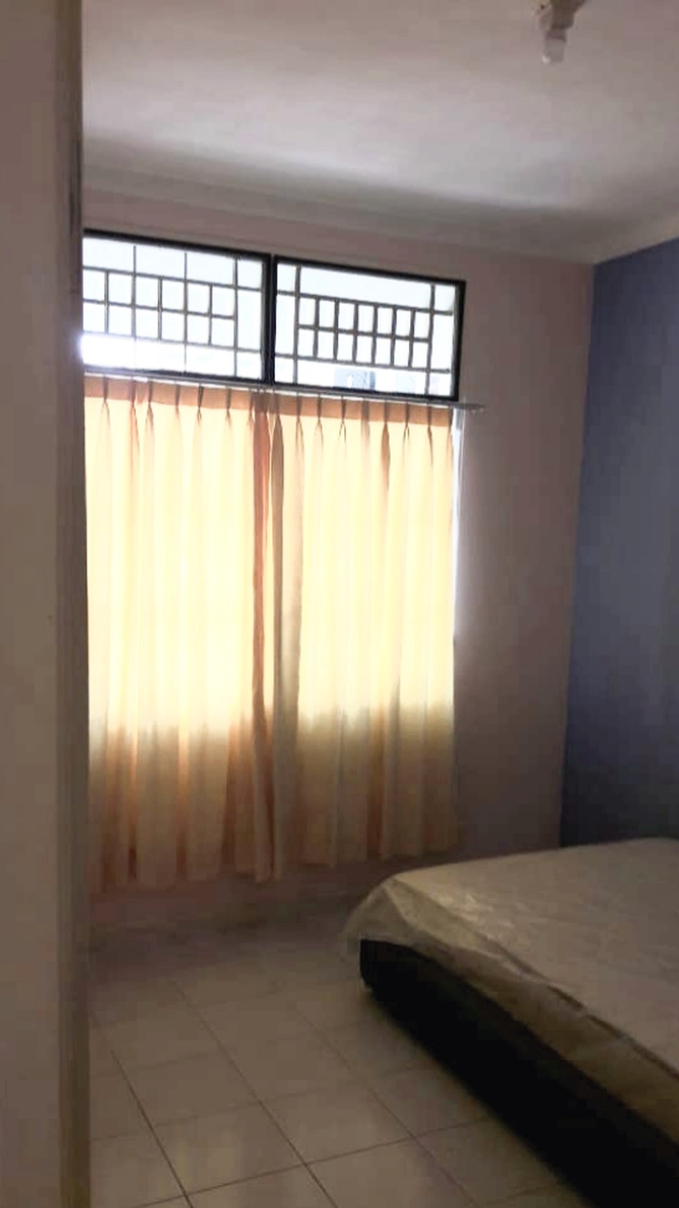 Rumah Siap Huni Luas 120m Harga 50Jt/Thn nego di Sektor IX Bintaro Jaya