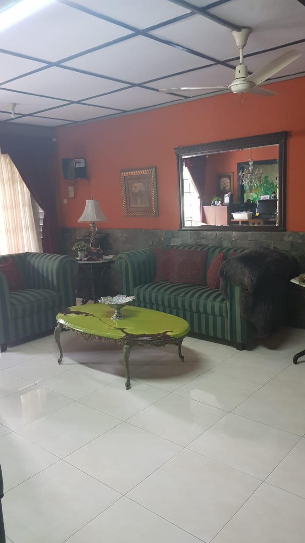 Rumah 2 Unit, Acordion-BCS, Luas 10x12m2