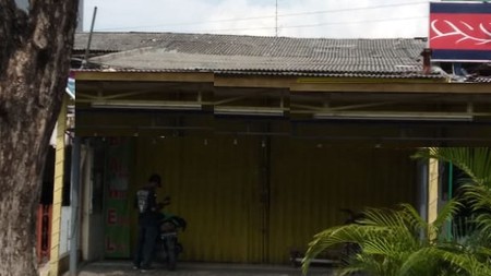 Ruko jalan manukan tama