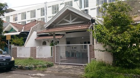 Rumah jalan Baruk Surabaya