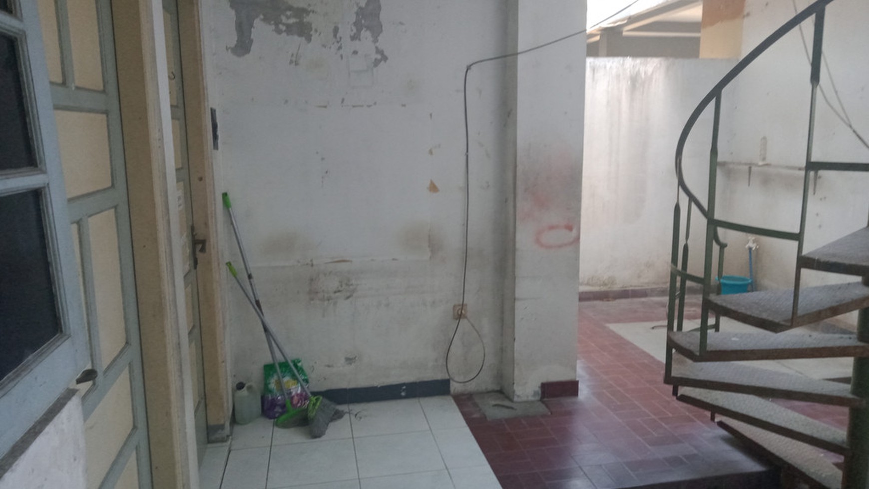 RUMAH SEMI FURNISH DEKAT KAMPUS SANATA DHARMA, MAGUWOHARJO