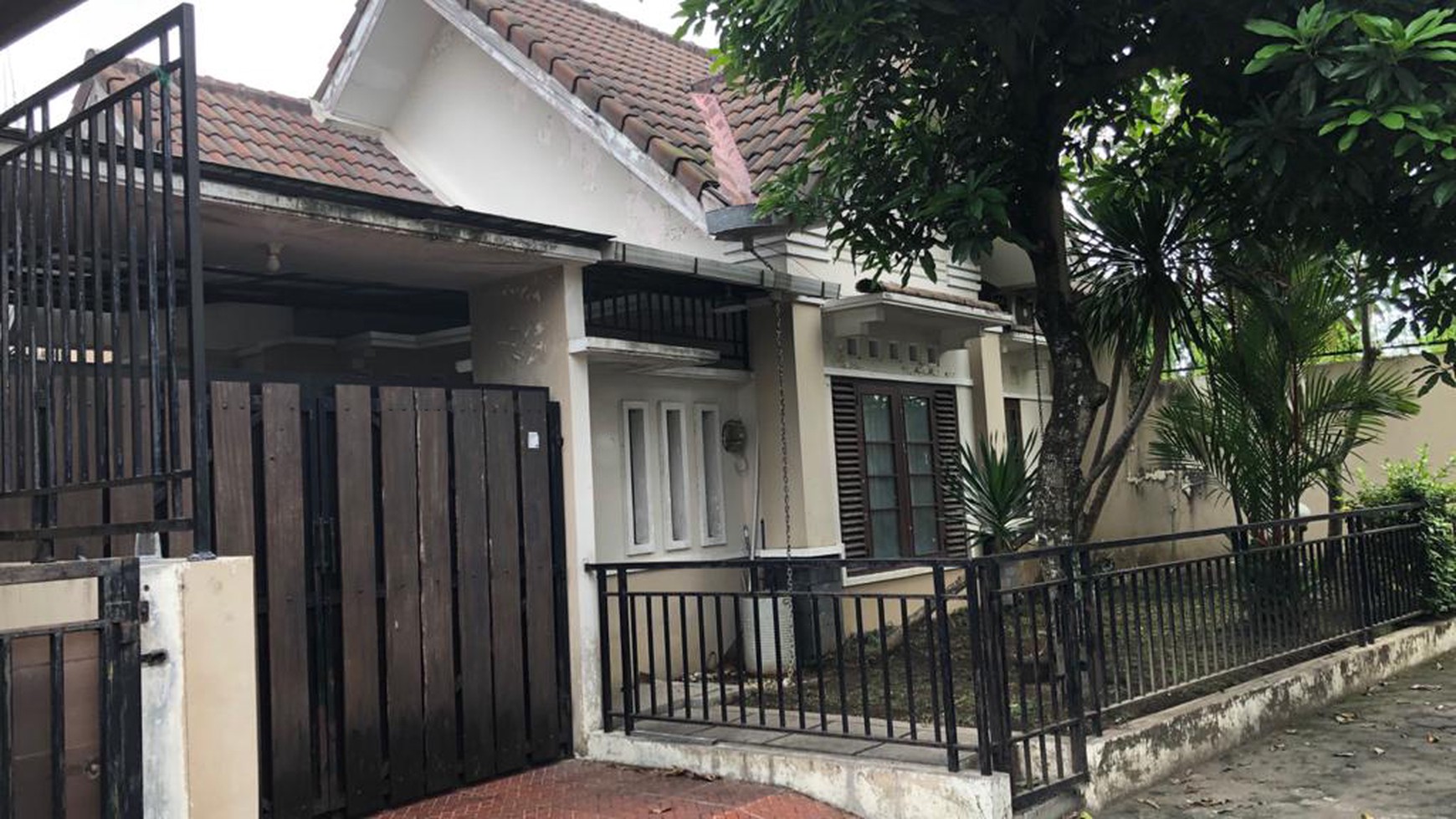 RUMAH CANTIK SIAP HUNI, DI PERUM AMANUSA, NGEMPLAK,SLEMAN