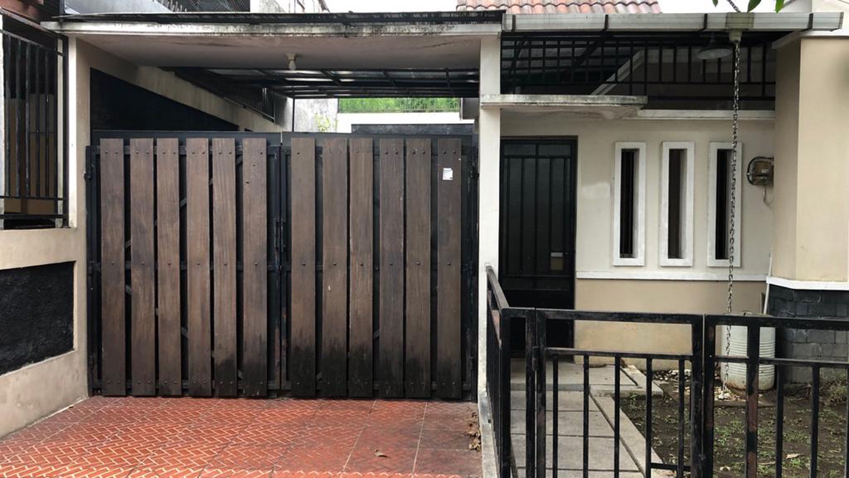 RUMAH CANTIK SIAP HUNI, DI PERUM AMANUSA, NGEMPLAK,SLEMAN
