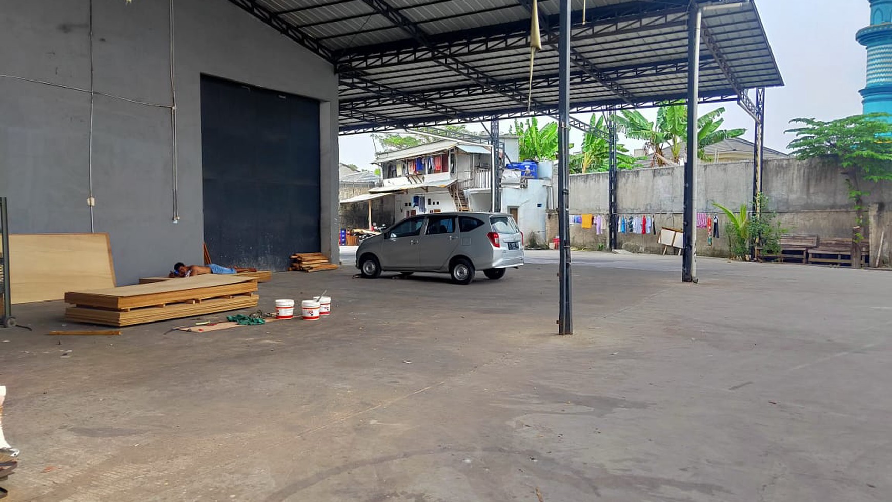 Ruko gandeng 3 dan Gudang di Jati asih Bekasi