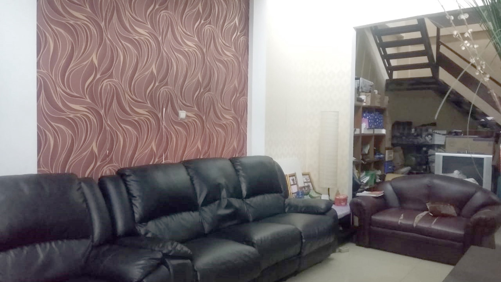 Rumah Siap Huni dan harga murah di cluster Graha Raya, Bintaro