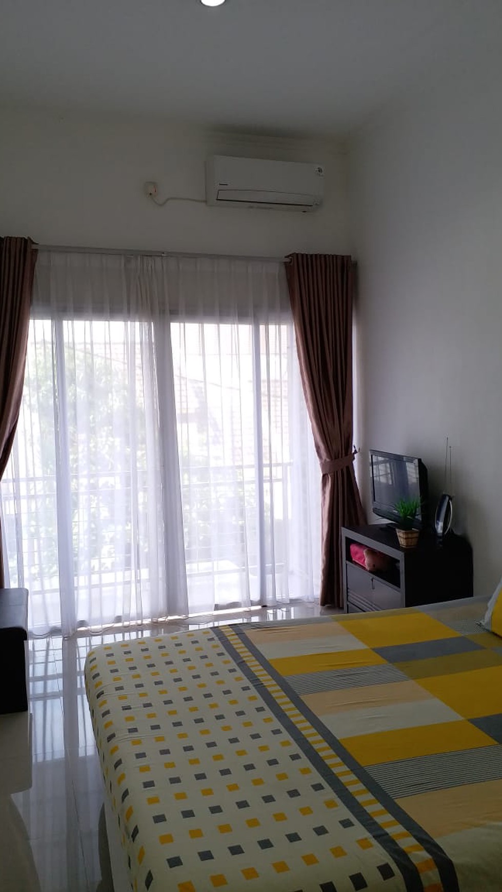 Rumah 2 lantai cantik dan Siap Huni lokasi strategis di Cluster Gracia Residence, Bintaro