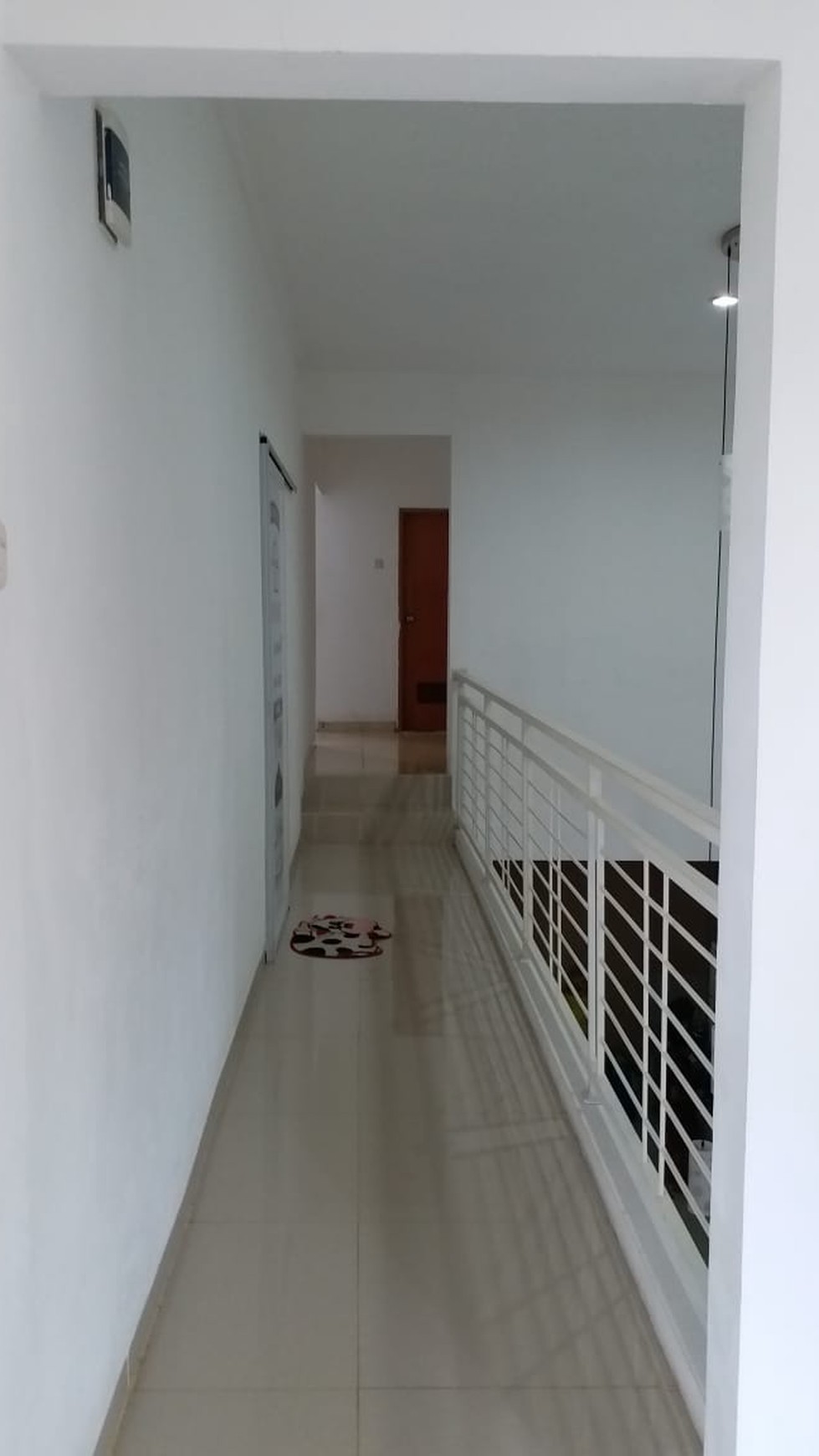 Rumah 2 lantai cantik dan Siap Huni lokasi strategis di Cluster Gracia Residence, Bintaro