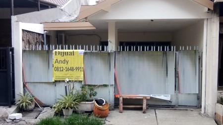 Rumah SHM simpang darmo permai selatan
