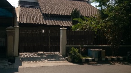 Rumah 1.5 lantai Rungkut Asri