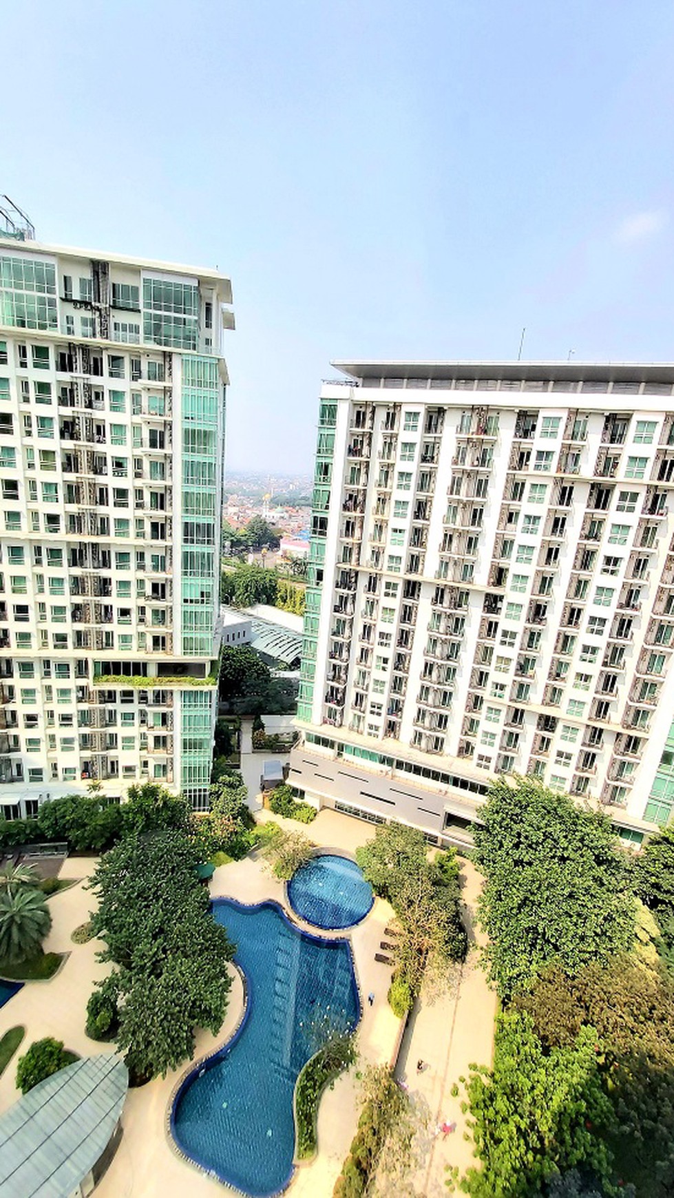 Apartemen di Woodland Park Residence, Jakarta Selatan, Hanya selangkah ke Stasiun KA Kalibata,  2 BR, Furnished