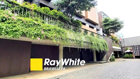 Townhouse di Cilandak, Jakarta Selatan, Dalam Cluster, Hanya 500 m ke CITOS, Siap Huni, Private Pool, Furnished