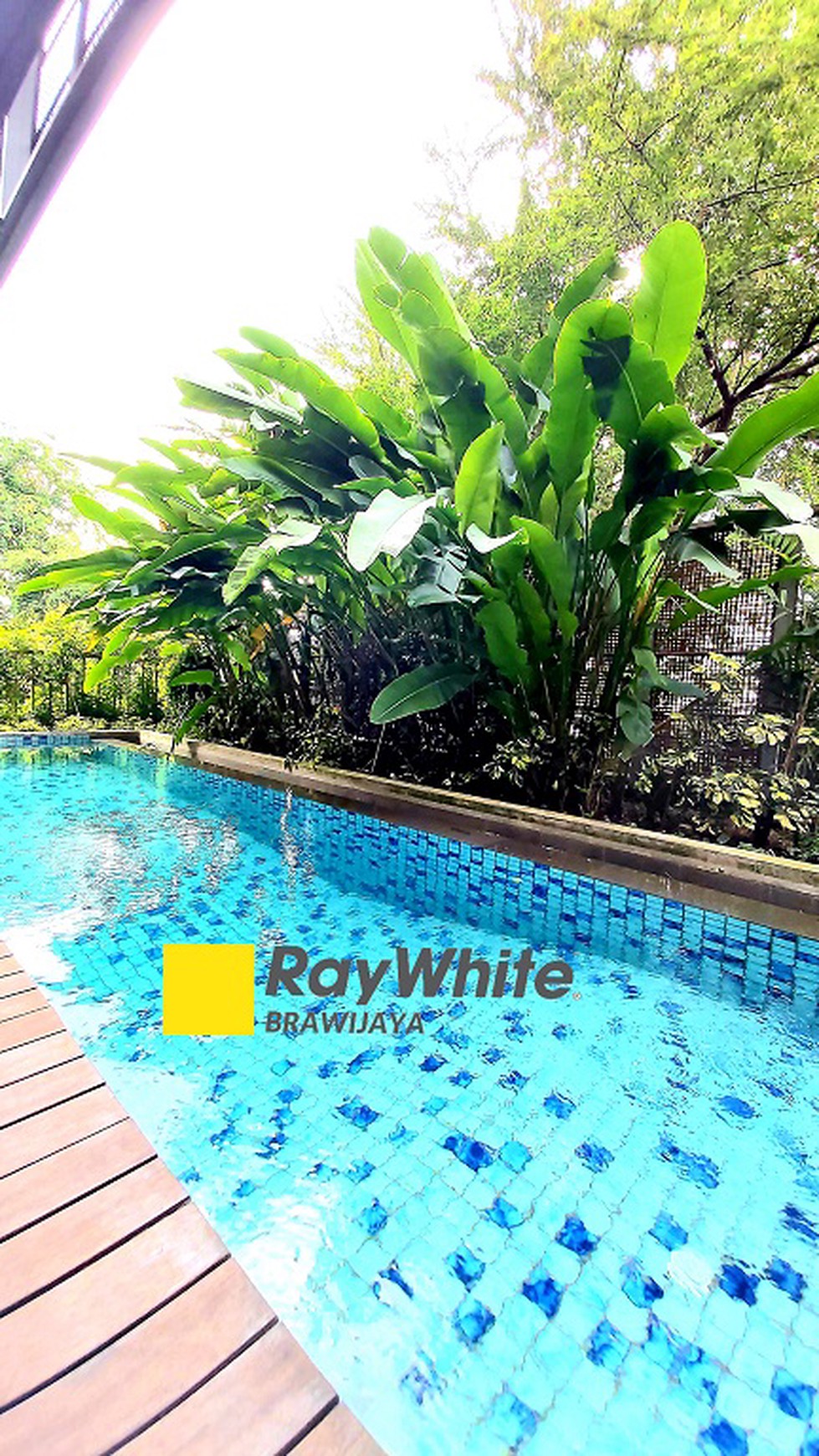 Townhouse di Cilandak, Jakarta Selatan, Dalam Cluster, Hanya 500 m ke CITOS, Siap Huni, Private Pool, Furnished