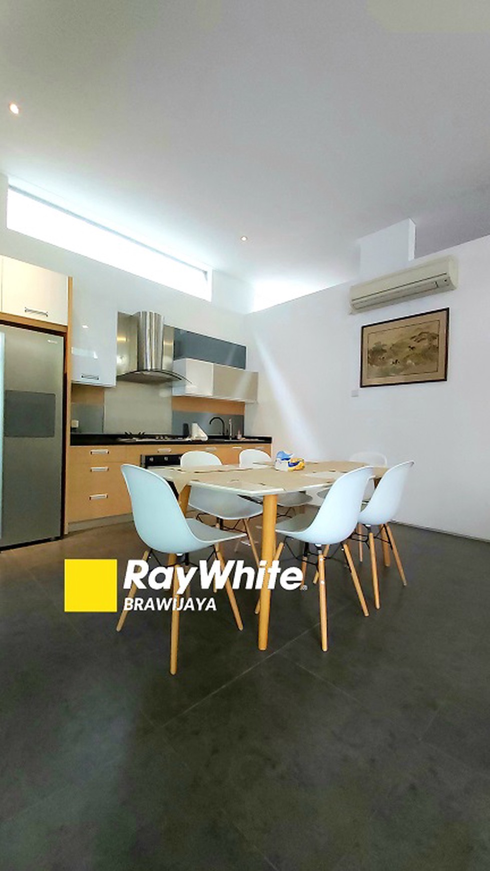 Townhouse di Cilandak, Jakarta Selatan, Dalam Cluster, Hanya 500 m ke CITOS, Siap Huni, Private Pool, Furnished