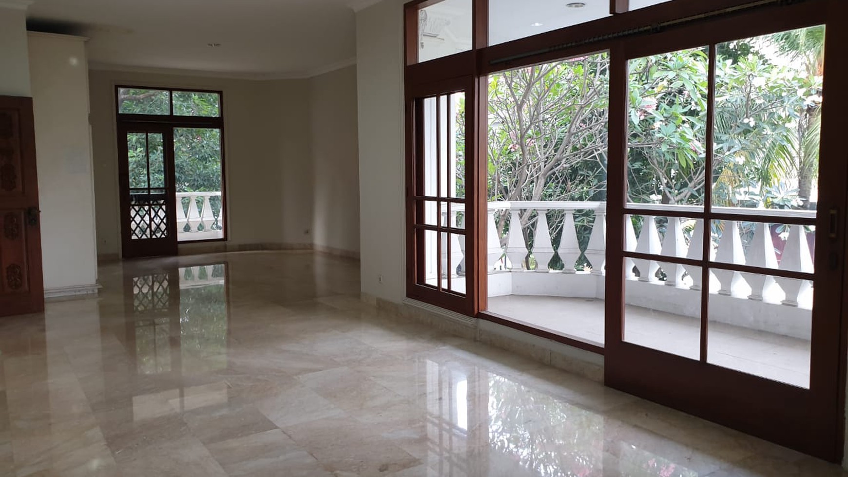 For Sale Rumah Klasik Permata Hijau