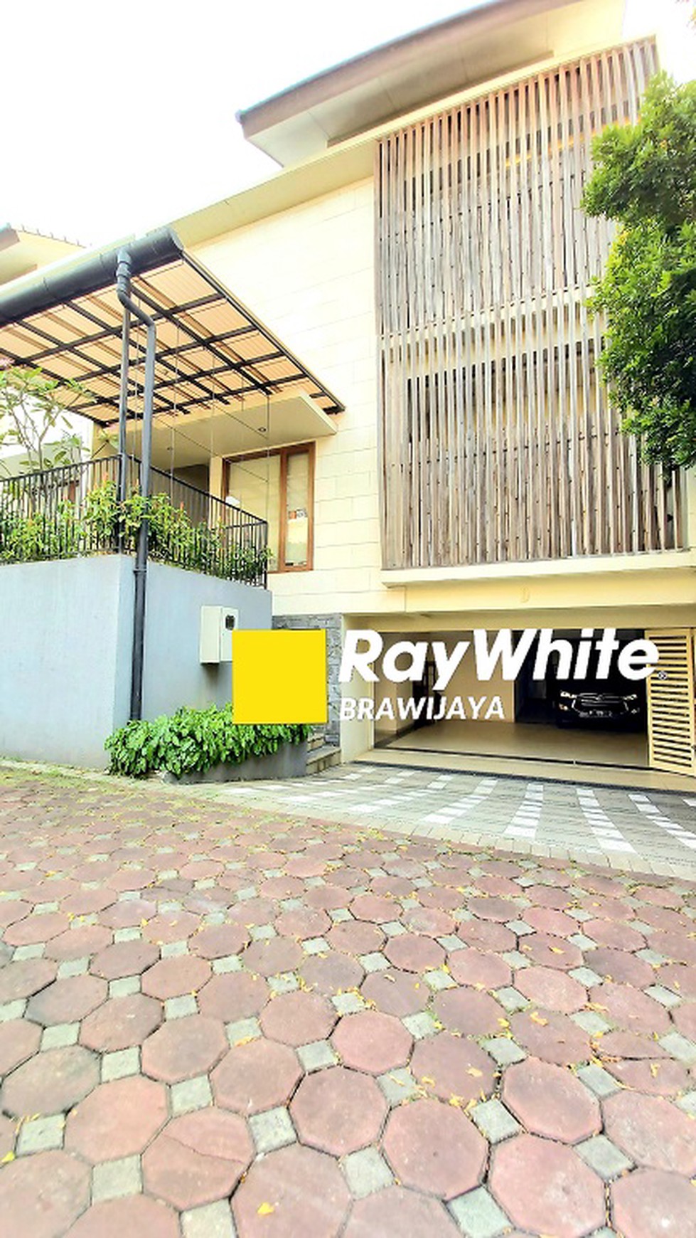 Townhouse di Kemang, Jakarta Selatan, Dalam Cluster, Siap Huni, Private Pool, Furnished