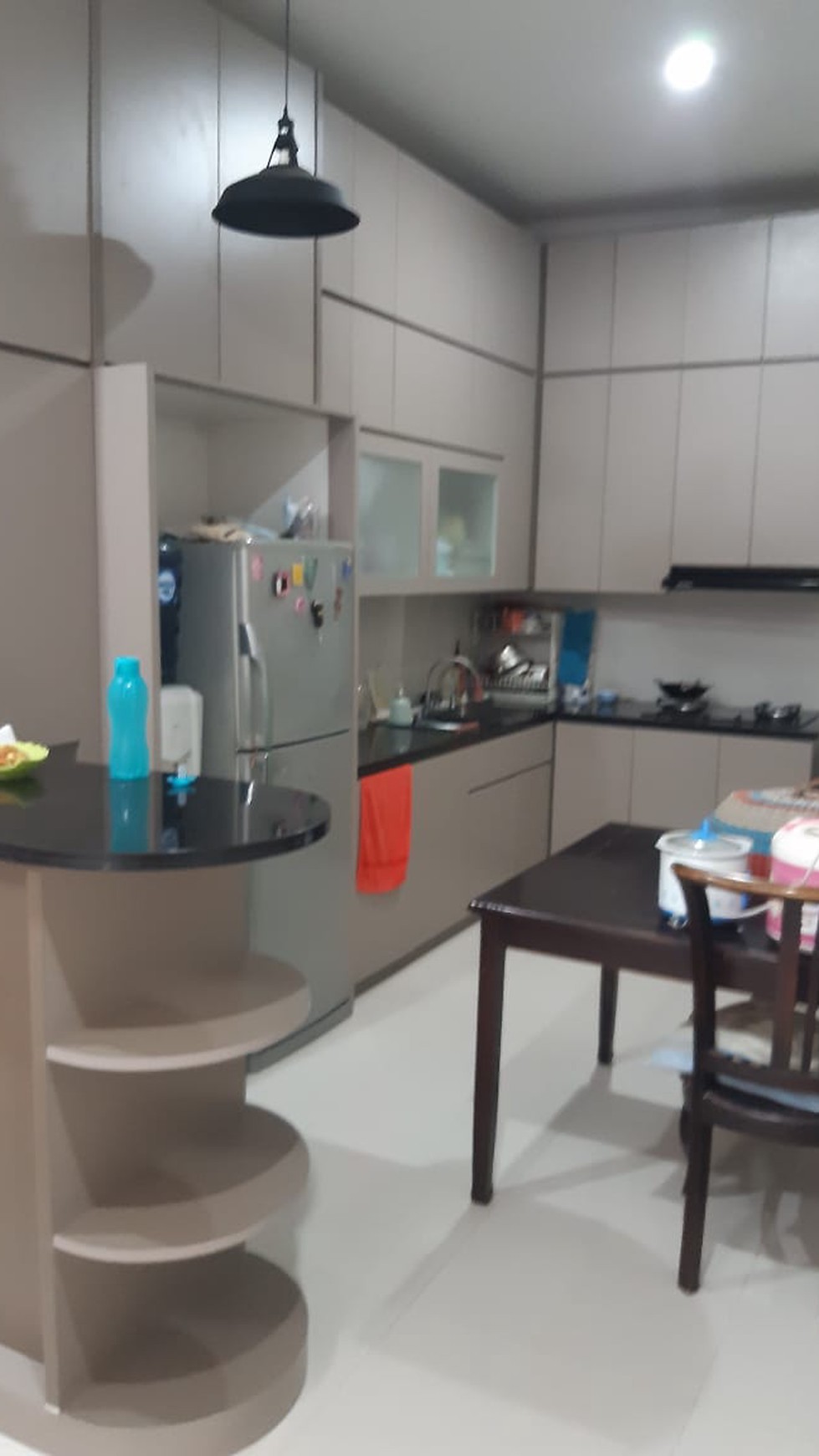 Rumah Cantik,siap huni di Cipadu Pondok Aren