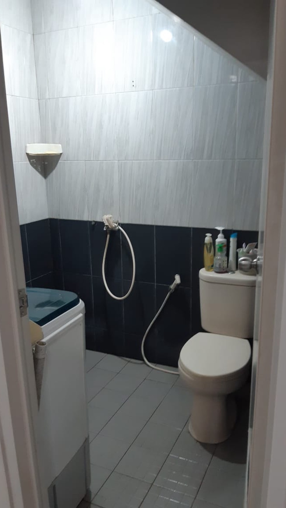 Rumah Cantik,siap huni di Cipadu Pondok Aren