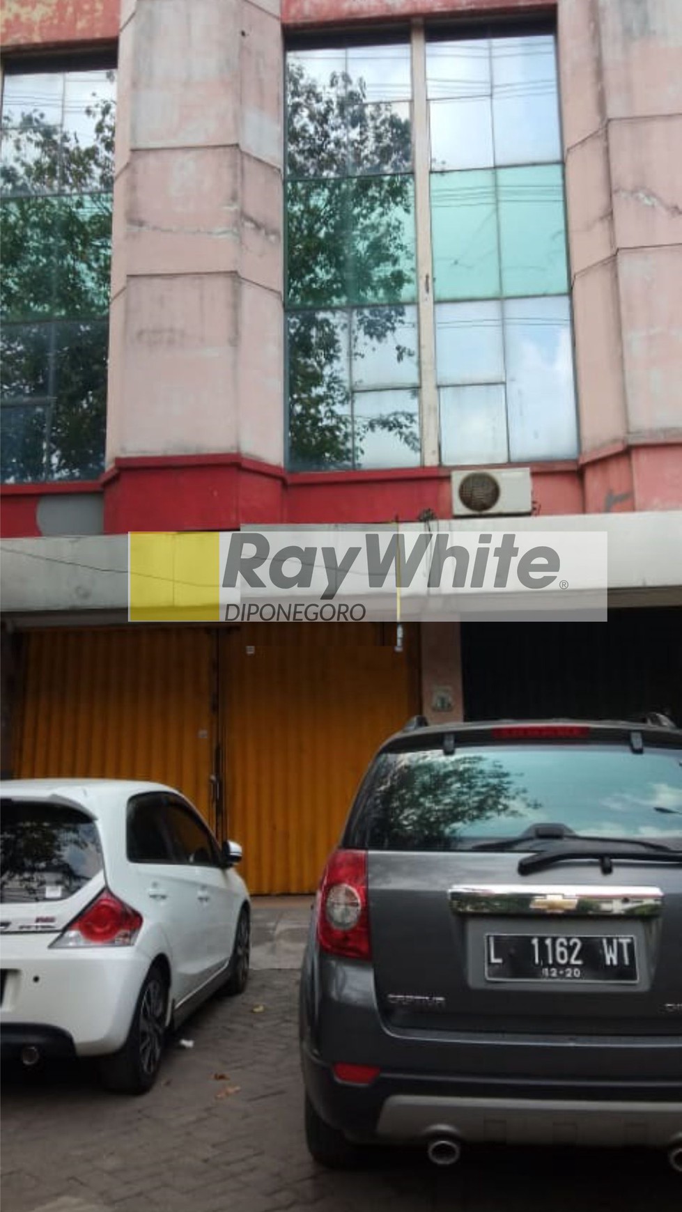 Ruko Raya Dukuh Kupang Surabaya