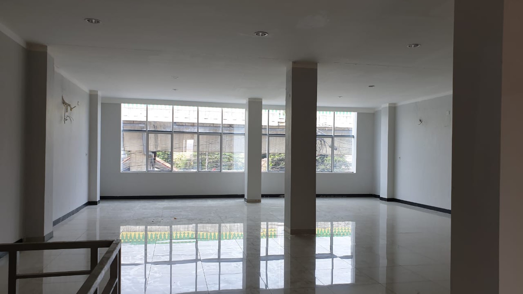 Jual Ruko Bagus di Cipulir Parkir Luas