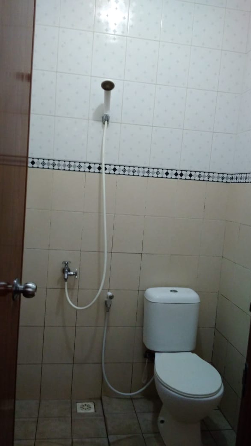 Rumah Murah Bagus Siap Huni di Graha Raya Bintaro Luas Tanah 112 m